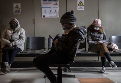 El sistema de salud de Chile resiste pero opera al límite por coronavirus - Mundo - ABC Color