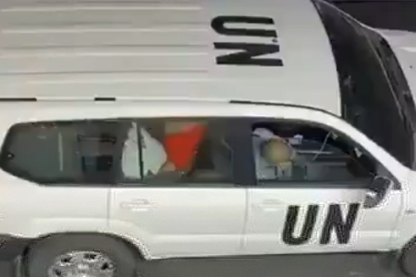 Filman a pareja teniendo sexo en un vehículo de la ONU en Israel y autoridades lo califican de "aborrecible" » Ñanduti