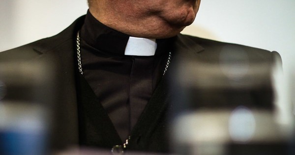 Iglesia Oscura: La historia se repite