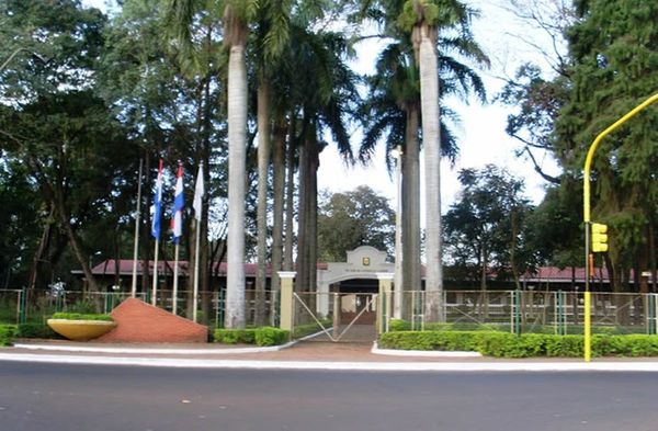 Municipalidad de Ciudad del Este suspende actividades por aumento de casos positivos del Covid-19 - ADN Paraguayo