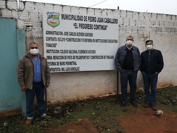 José Carlos verificó obras en el Colegio Florencio Acevedo