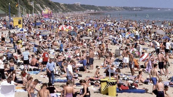 Gobierno británico amenaza con cerrar las playas tras grandes aglomeraciones » Ñanduti