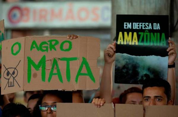 Artistas e indígenas se unen para luchar contra el COVID-19 en la Amazonía » Ñanduti