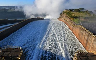 COVID-19: Itaipú realizó tercer depósito de aportes de empleados tras presión ciudadana - Nacionales - ABC Color