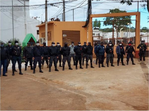 Refuerzan seguridad en penal de CDE tras contagio masivo de guardiacárceles