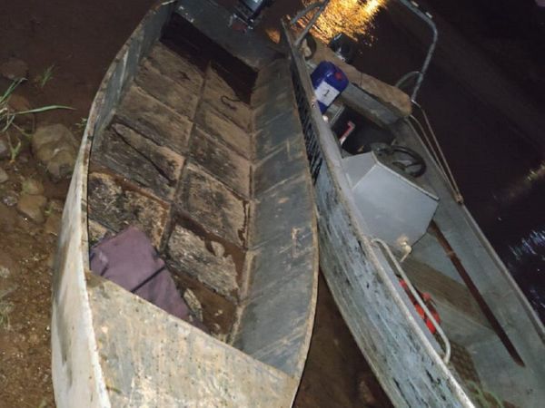 Incautan embarcación con 20 kilos de marihuana a orillas del río Paraná