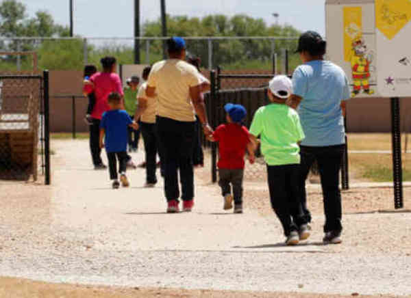 Corte de EE. UU. libera a niños migrantes por el coronavirus - Judiciales.net