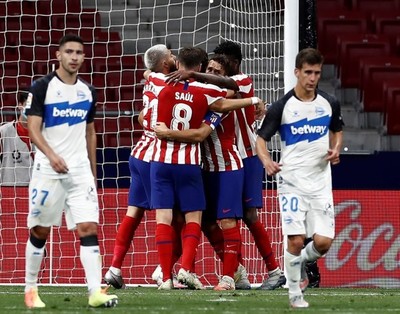 Atlético de Madrid triunfa y se acomoda en el podio