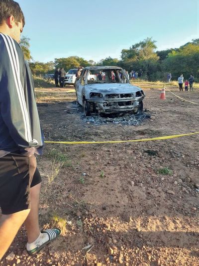 Hallan cuerpo calcinado dentro de vehículo en Itauguá - Nacionales - ABC Color