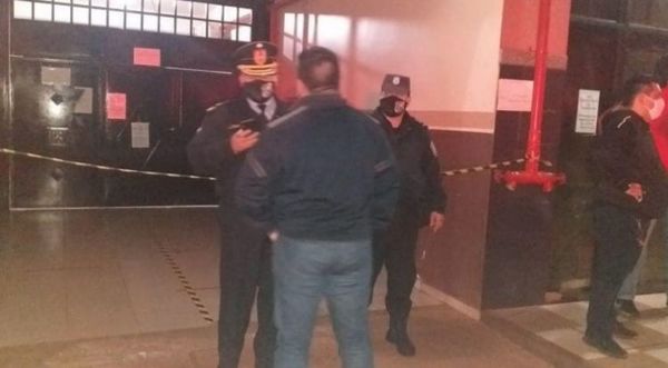 Asesinan a goles a una jueza en su oficina