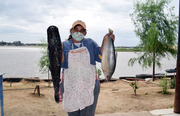 Comedores de pescados esperan a los clientes - Locales - ABC Color