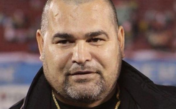 Chilavert va por el gol de su vida: se candidata a Presidente de la República