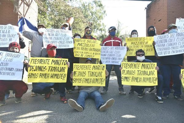 Caddies piden autorización al Gobierno para volver a trabajar » Ñanduti