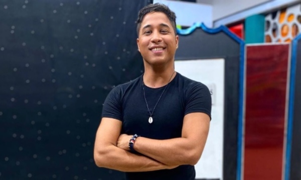 Manni Delvalle celebra Día del Orgullo LGBT