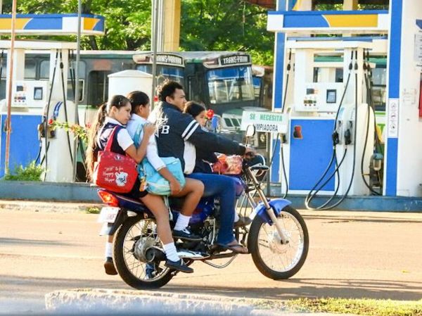 CRIMINAL: Usan moto como TRANSPORTE ESCOLAR