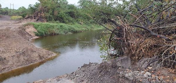 Desvían cauce del riacho Mosquito para llegar a establecimiento ganadero del Chaco - Nacionales - ABC Color