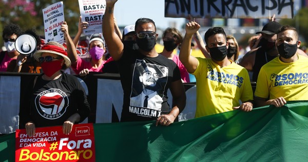 Crecen las protestas contra el presidente del Brasil