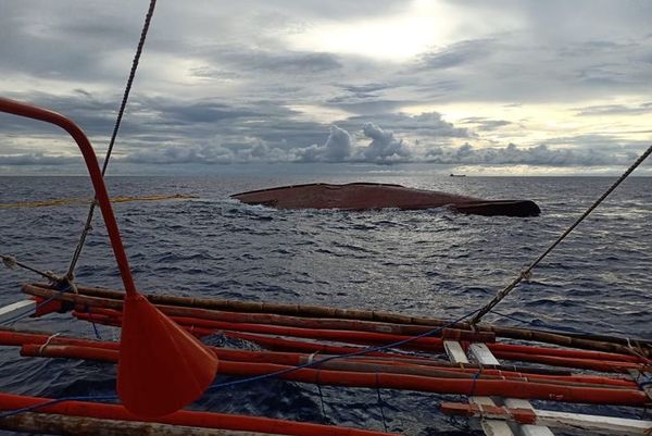 Buscan a 14 desaparecidos tras colisión entre barco pesquero y carguero en Filipinas - Mundo - ABC Color