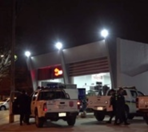 Cuatro hombres armados asaltan un minimercado - Paraguay.com
