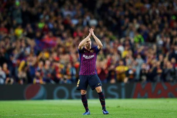 Barcelona traspasa al brasileño Arthur a la 'Juve' por 72 millones de euros