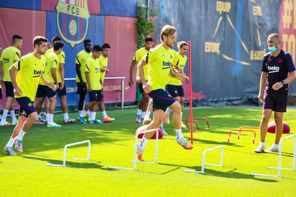 Busquets y Sergi Roberto reaparecen en el Barcelona - Fútbol - ABC Color
