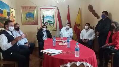 Municipalidad de Horqueta entrega 50 millones de guaranies al Concejo Local de Salud