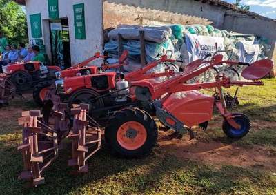 Rodolfo Friedmann entregará hoy elementos de trabajo a productores de Santa Rosa Misiones - Digital Misiones