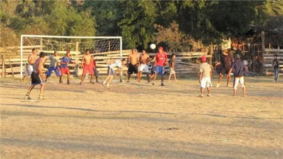 Detenidos por jugar fútbol en cuarentena