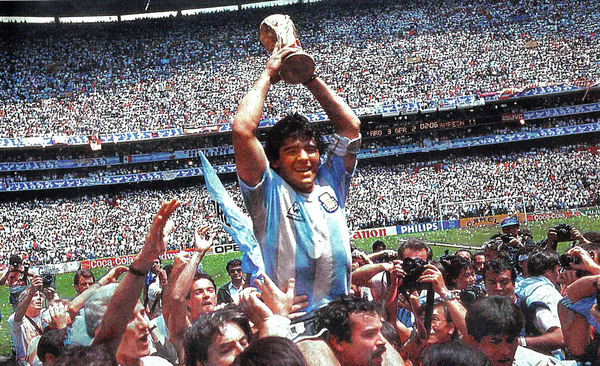 Argentina celebra 34 años de la conquista del mundo en México
