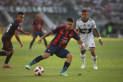 Sergio Díaz dejaría Cerro e iría a un nuevo club del exterior