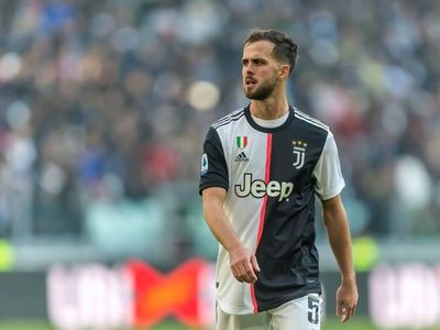 El Barcelona ficha a Pjanic por 60 millones de euros