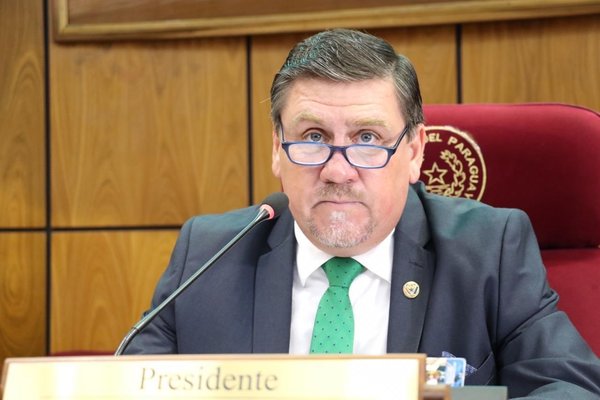 Llano: “Quisieron aprovecharse de la compra de insumos y anuncian nuevo paquete de endeudamiento” - ADN Paraguayo