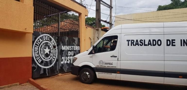 HOY / Ministra dice que guardias con Covid-19 en cárcel de CDE siguen trabajando, "porque ellos pidieron"