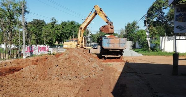 Denuncian irregularidades obras adjudicadas por el MOPC
