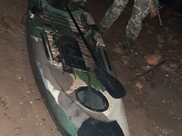 Incautan embarcación tipo kayak en el río Paraná, en Ciudad del Este