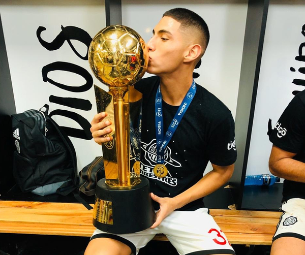 Erik López se va despidiendo de Olimpia