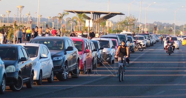 Villamayor: “Toque de queda no, pero sí restringir el ocio”