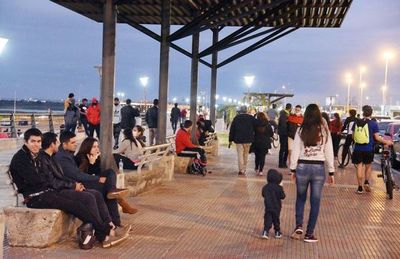 Un fallecido y 64 positivos, pero no habrá cambios en medidas sanitarias - Locales - ABC Color