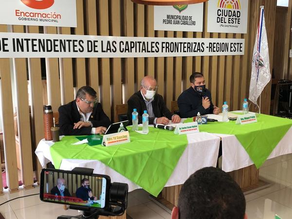 Intendentes piden reapertura inteligente de fronteras para paliar la crisis y el desempleo - ADN Paraguayo
