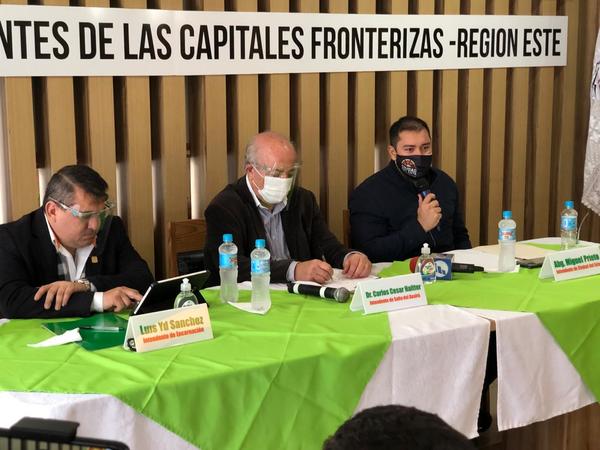 Intendentes de zonas fronterizas urgen al Gobierno un plan especial