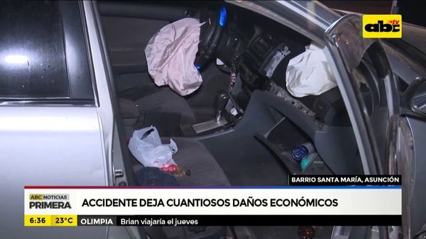 Accidente de tránsito en el barrio Santa María, Asunción  - ABC Noticias - ABC Color