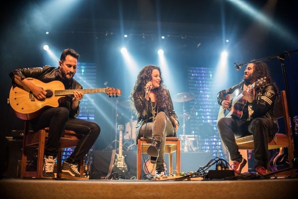 “Lados B en vivo”, un homenaje a los fanáticos