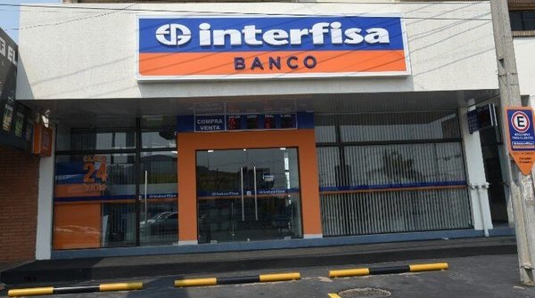 Interfisa realiza cambio en su directorio