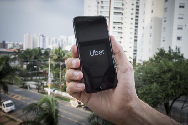 Ya se podrá verificar si conductores de Uber llevan protección contra Covid-19