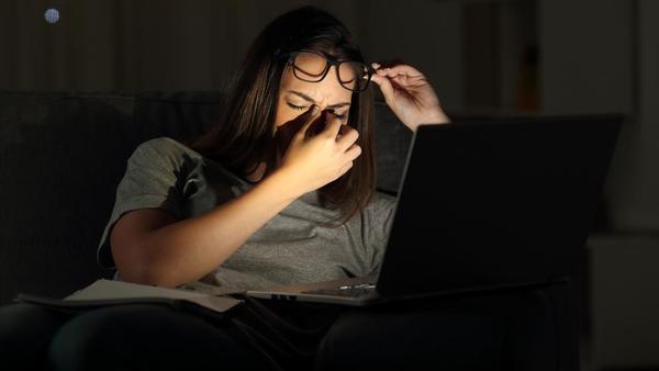 Consejos para cuidar la vista ante el uso excesivo de las pantallas