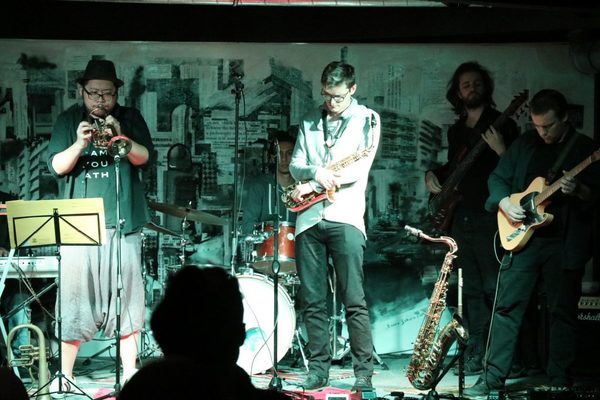 Fusión de estilos y culturas convergen en una canción