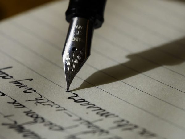 Concurso para hacer volar la imaginación en dos idiomas