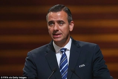 HOY / Suspenden por 10 años a secretario de FIFA por abusar del cargo