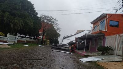 Tormenta fugaz causa destrozos y corte de energía en Alto Paraná - ABC en el Este - ABC Color