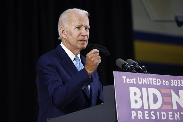 Biden fustiga a Trump por respuesta a la pandemia